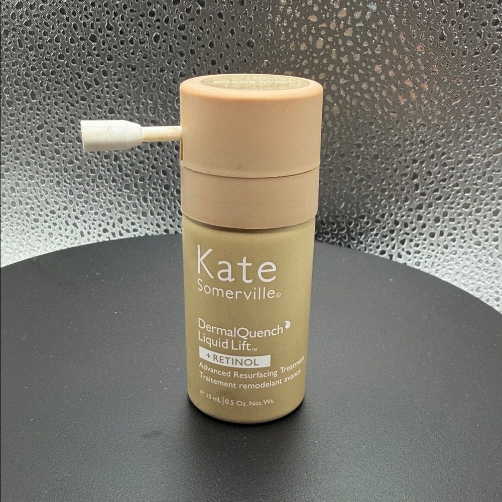 Kate Somerville Retinol Serum in Light Beige and Nude